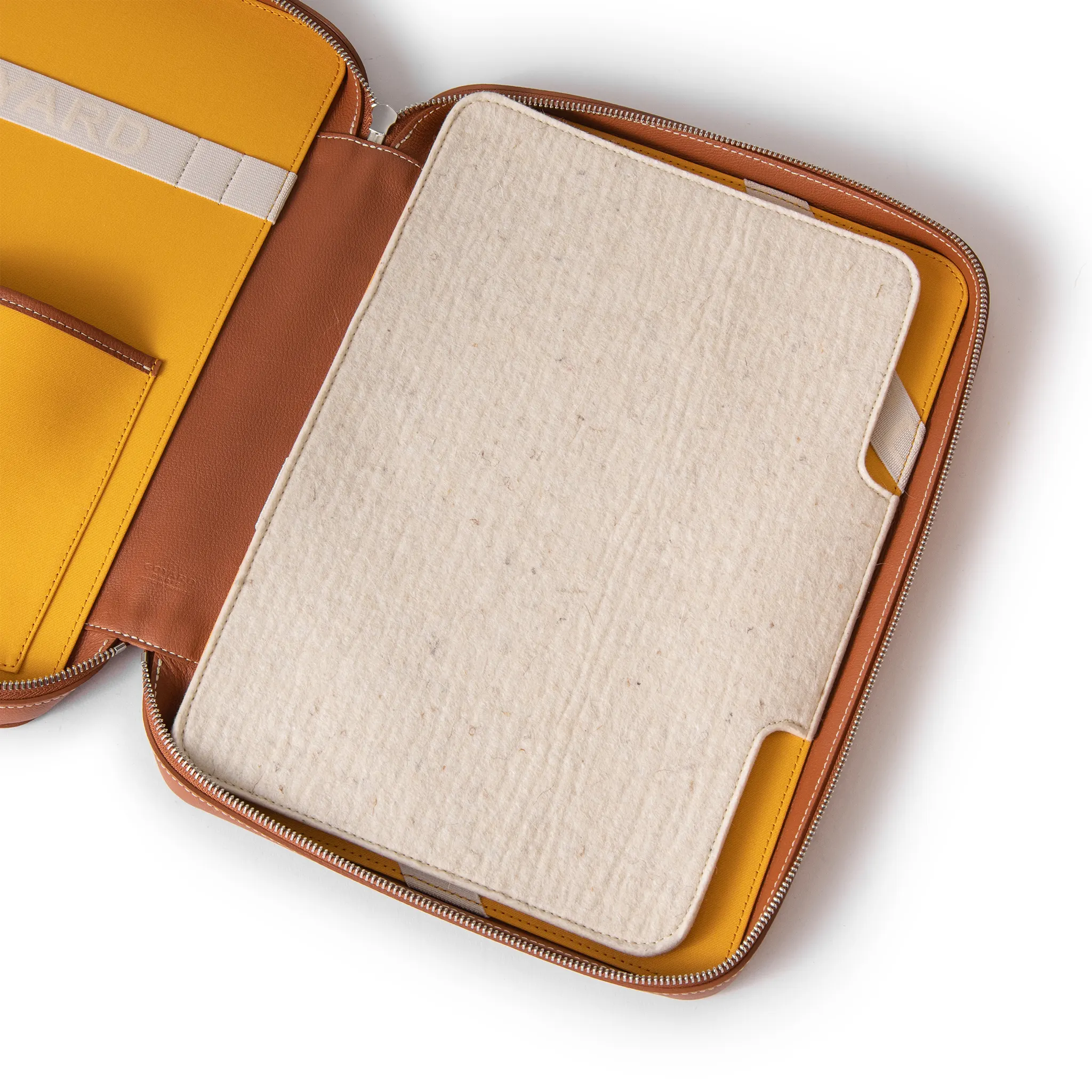 Inside View of Goyard Compagnon Universel A4